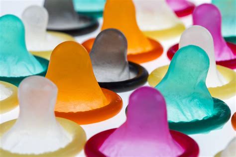 Blowjob ohne Kondom gegen Aufpreis Erotik Massage Neuenhof